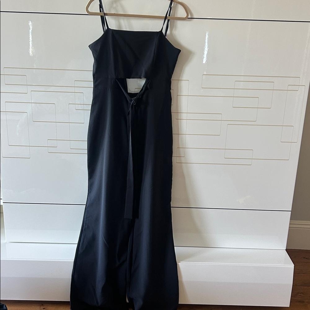 Elegant Black Sleeveless Jumpsuit
